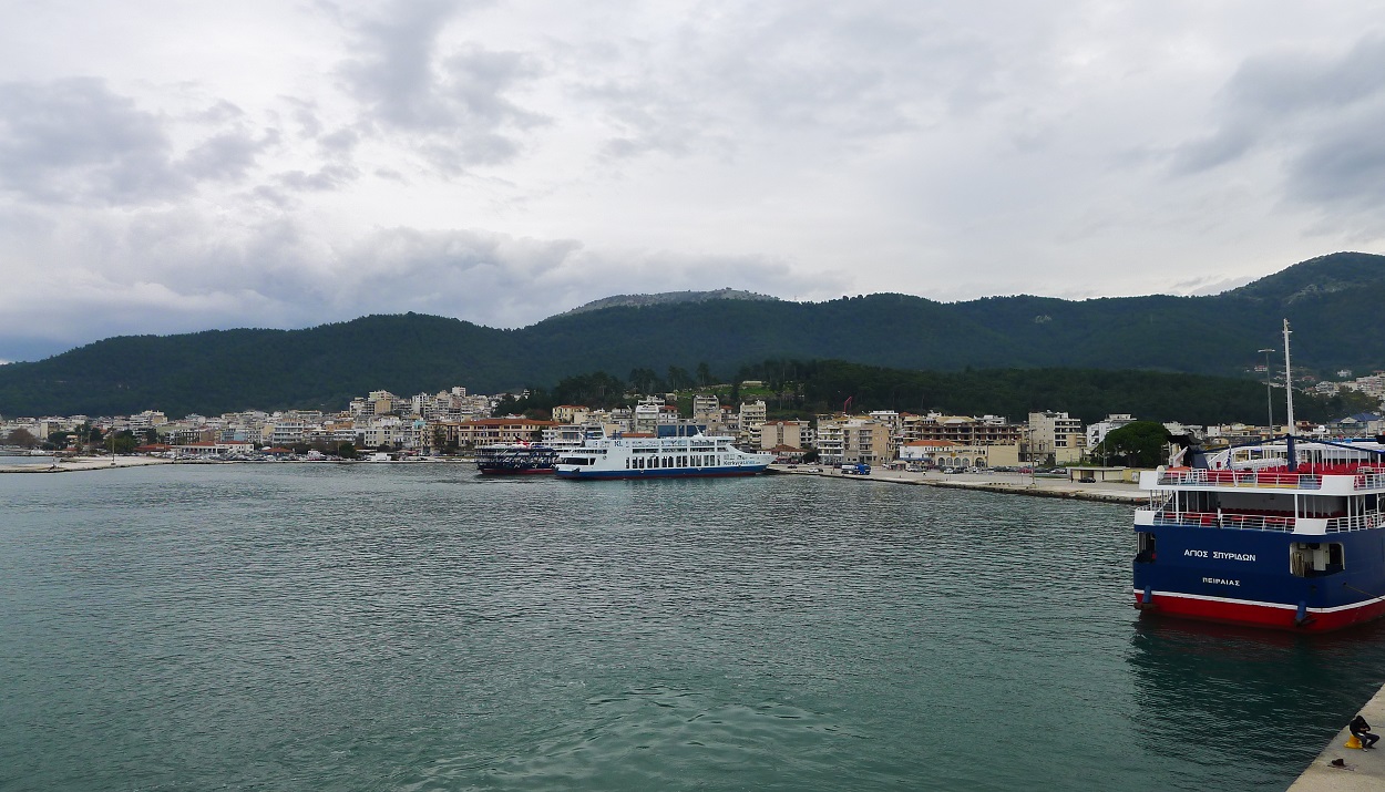 ΛΙΜΑΝΙ ΗΓΟΥΜΕΝΙΤΣΑΣ