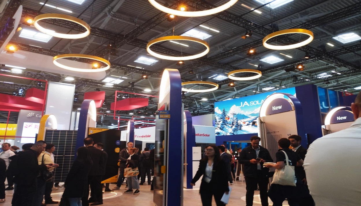 ΕΚΘΕΣΗ INTERSOLAR