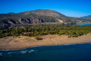 ΠΑΡΑΛΙΑ ΚΑΙ ΛΙΜΝΗ ΤΟΥ ΚΑΙΑΦΑ © Eurokinissi