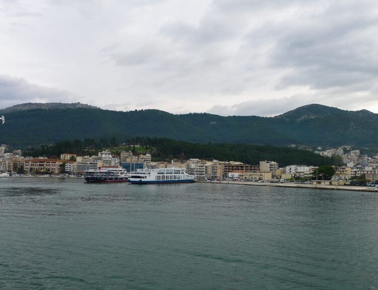 ΛΙΜΑΝΙ ΗΓΟΥΜΕΝΙΤΣΑΣ