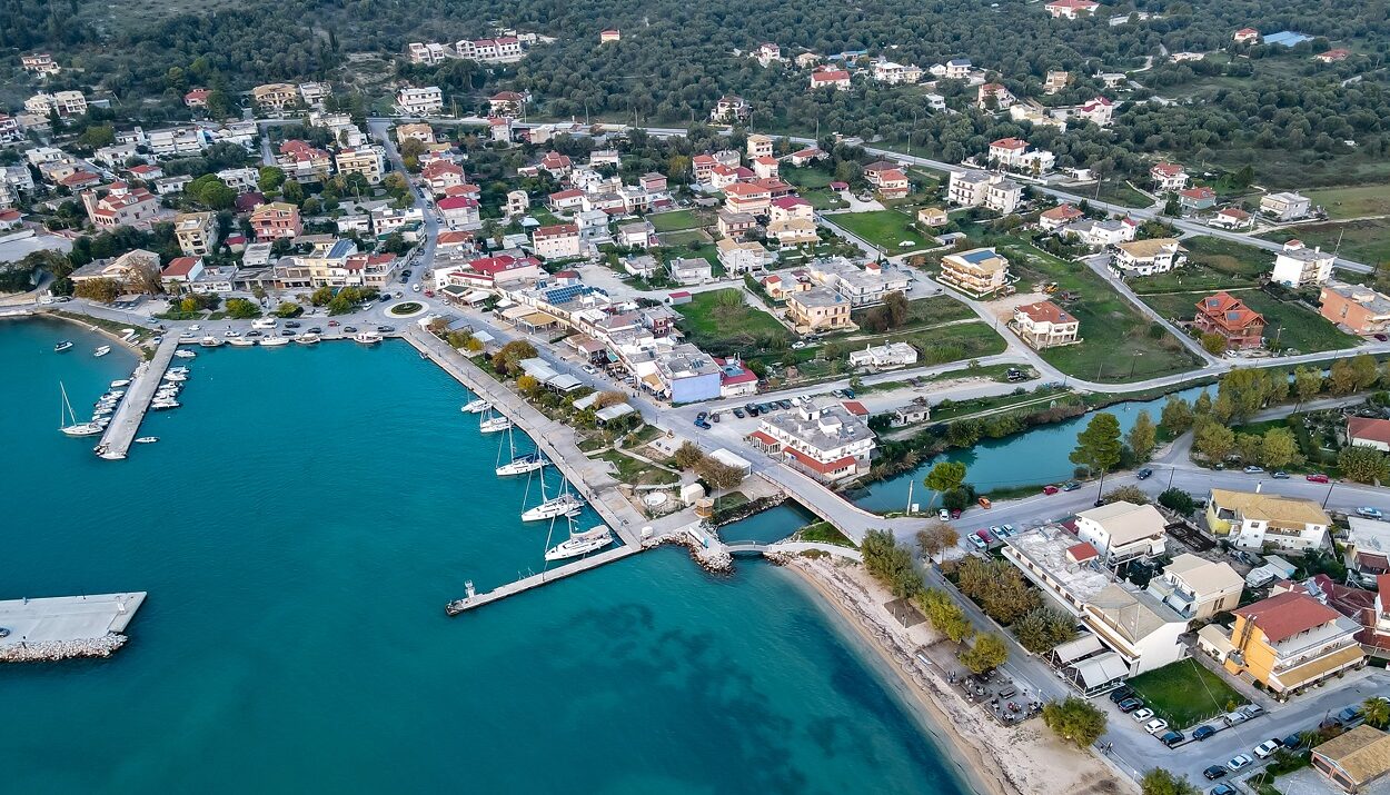 ΛΙΜΑΝΙ ΗΓΟΥΜΕΝΙΤΣΑΣ