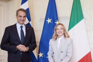 ΜΗΤΣΟΤΑΚΗΣ ΚΑΙ ΜΕΛΟΝΙ