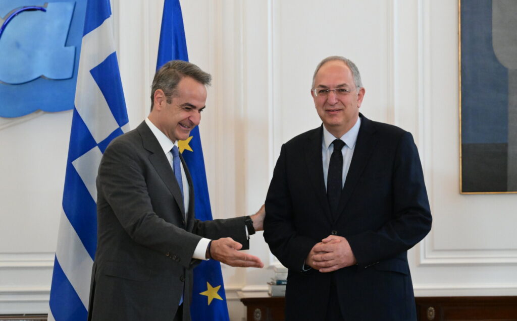 ΜΗΤΣΟΤΑΚΗΣ, ΚΑΔΗΣ