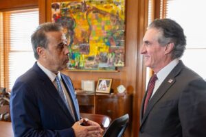 ΠΑΠΑΣΤΑΥΡΟΥ ΚΑΙ DOUG BURGUM
