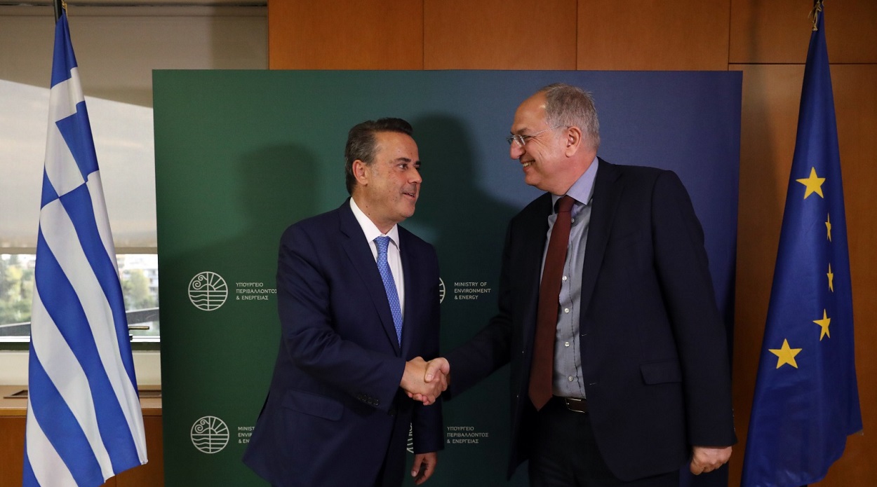 ΣΤΑΥΡΟΣ ΠΑΠΑΣΤΑΥΡΟΥ ΚΑΙ ΚΩΝΣΤΑΝΤΙΝΟΣ ΚΑΔΗΣ