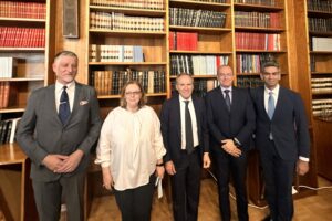 Η Italgas, η Εθνική Τράπεζα της Ελλάδος και τα Γενικά Αρχεία του Κράτους Υπογράφουν Συμφωνία: Ιστορία και Καινοτομία Συναντιούνται Μέσω Ψηφιοποίησης © ΔΤ