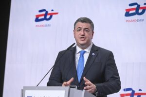 ΤΖΙΤΖΙΚΩΣΤΑΣ