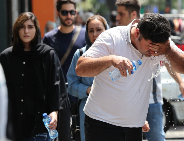 ΚΑΥΣΩΝΑΣ ΣΤΟ ΙΡΑΝ