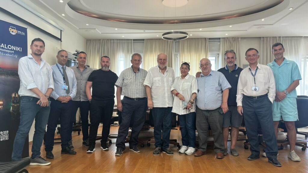 H Ομοσπονδία Υπαλλήλων Λιμανιών Ελλάδος (ΟΜΥΛΕ) υπέγραψαν, τη νέα Συλλογική Σύμβαση Εργασίας (ΣΣΕ) τριετούς διάρκειας (2025–2027) στον ΟΛΘ ©ΔΤ