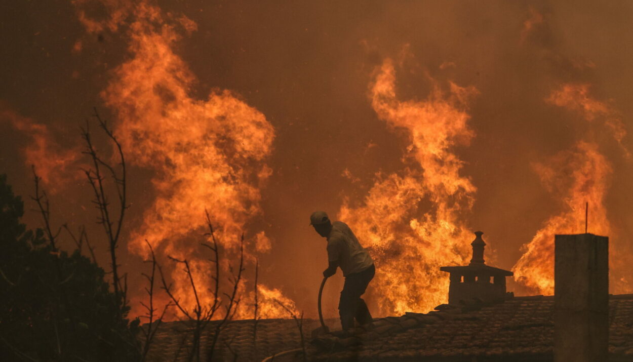 ΠΥΡΚΑΓΙΑ ΣΤΗΝ ΠΟΡΤΟΓΑΛΙΑ