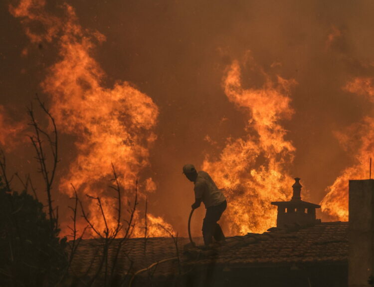 ΠΥΡΚΑΓΙΑ ΣΤΗΝ ΠΟΡΤΟΓΑΛΙΑ
