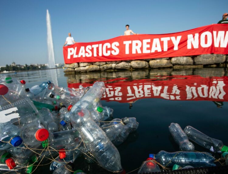 Παρουσία της Greenpeace στις διαπραγματεύσεις του ΟΗΕ για τα Πλαστικά © Greenpeace