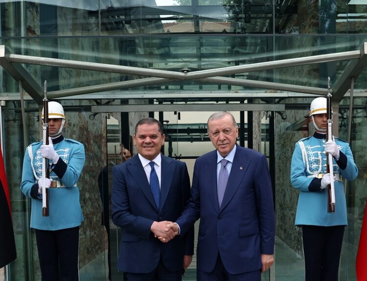 ΕΡΝΤΟΓΑΝ ΚΑΙ ΠΡΩΘΥΠΟΥΡΓΟΣ ΛΙΒΥΗΣ