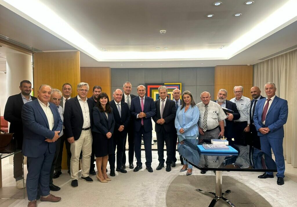 Συνάντηση του Αντιπροέδρου της Κυβέρνησης Κωστή Χατζηδάκη με τους βουλευτές, τον Περιφερειάρχη και τους δημάρχους της Δυτικής Μακεδονίας ©ΔΤ