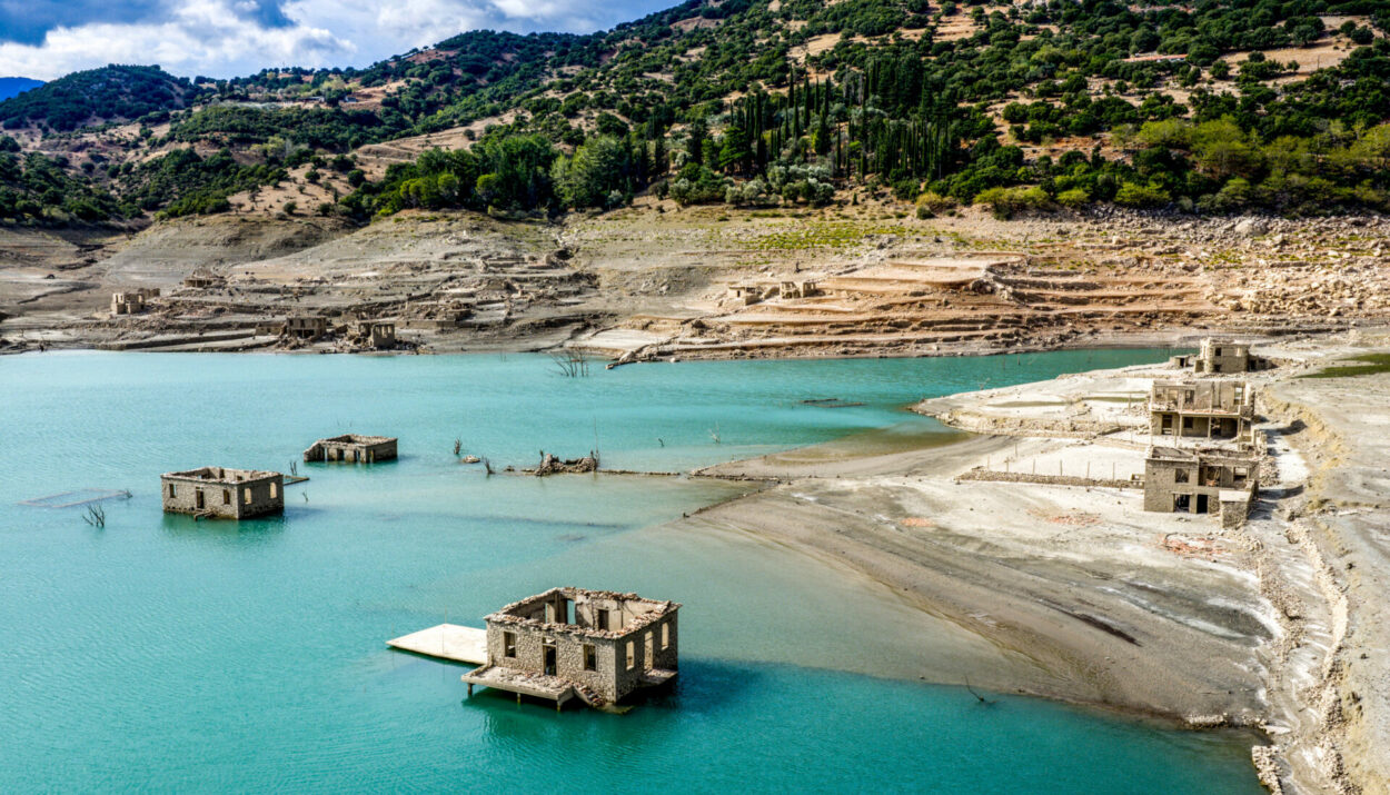 ΤΟ ΧΩΡΙΟ ΚΑΛΛΙΟ ΑΝΑΔΥΘΗΚΕ ΑΠΟ ΤΑ ΝΕΡΑ ΛΟΓΩ ΠΑΡΑΤΕΤΑΜΕΝΗΣ ΛΕΙΨΥΔΡΙΑΣ
