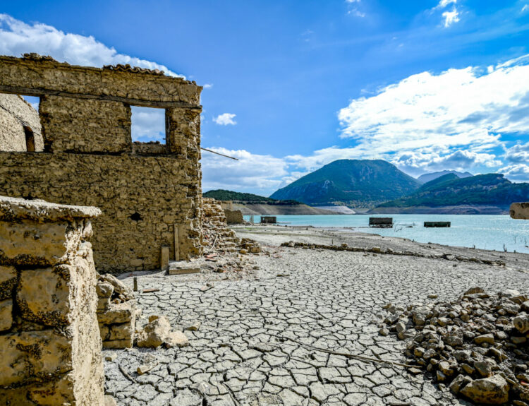 ΤΟ ΧΩΡΙΟ ΚΑΛΛΙΟ ΑΝΑΔΥΘΗΚΕ ΑΠΟ ΤΑ ΝΕΡΑ ΛΟΓΩ ΠΑΡΑΤΕΤΑΜΕΝΗΣ ΛΕΙΨΥΔΡΙΑΣ
