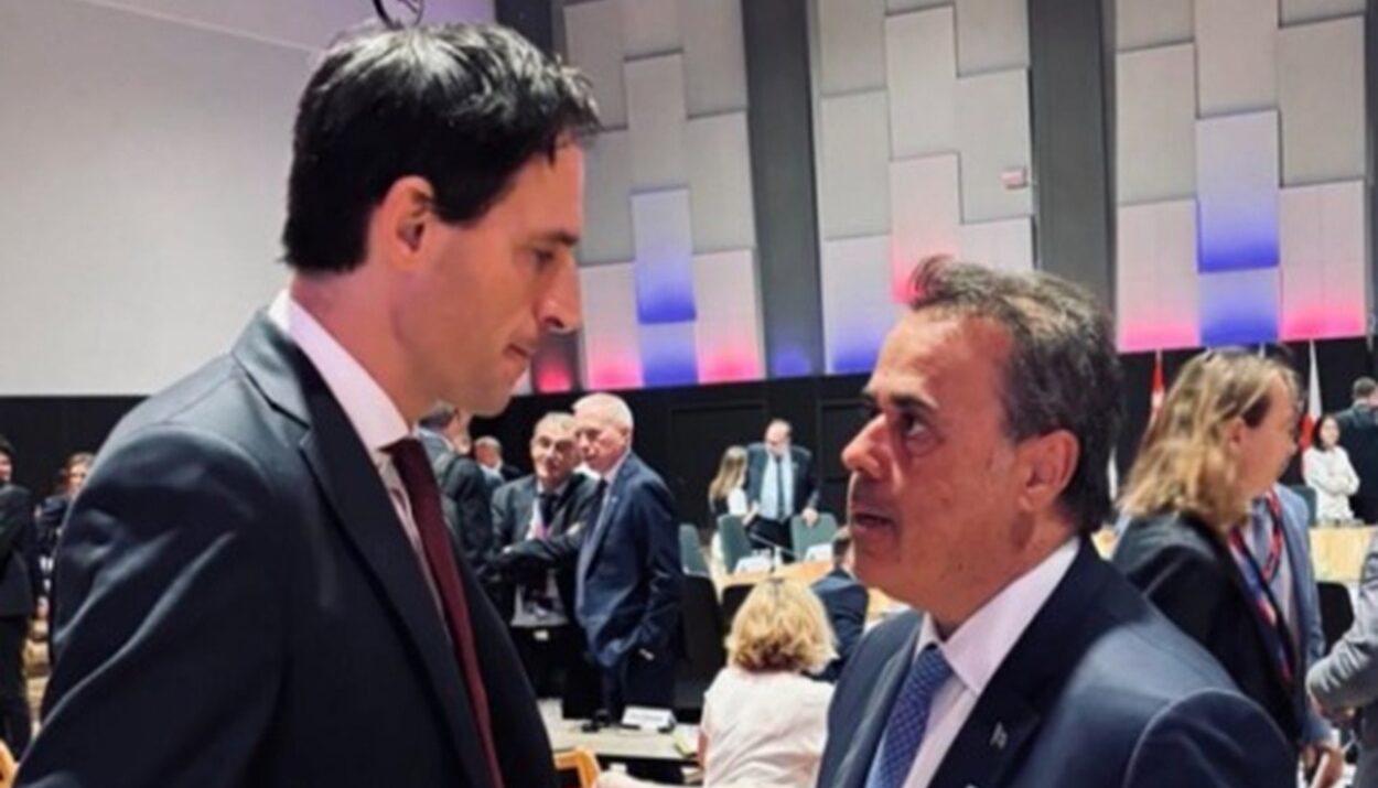 ΣΤΑΥΡΟΣ ΠΑΠΑΣΤΑΥΡΟΥ