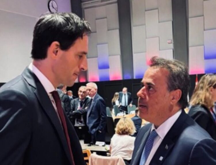 ΣΤΑΥΡΟΣ ΠΑΠΑΣΤΑΥΡΟΥ