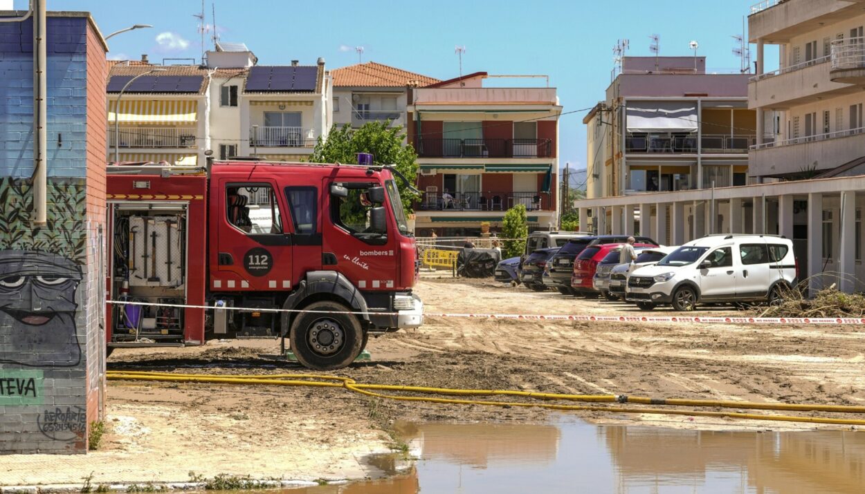 ΠΛΗΜΜΥΡΕΣ ΣΤΗ ΒΑΡΚΕΛΩΝΗ