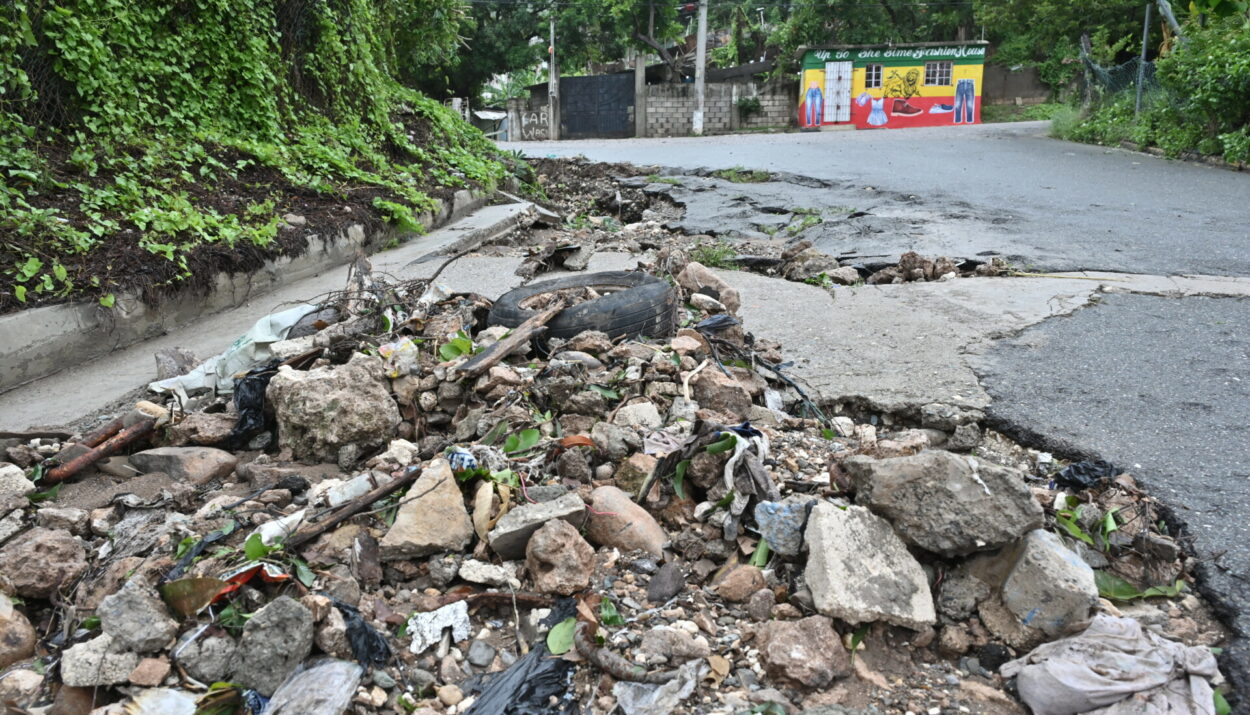 ΤΥΦΩΝΑΣ ΜΕΛΙΣΑ