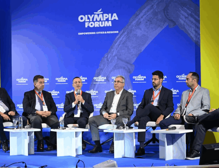 Δημήτρης Καφαντάρης, Γενικός Γραμματέας της ΚΕΔΕ - Ιωάννης Μαλτέζος, Δήμαρχος Άργους - Μυκηνών - Σπύρος Σταματόπουλος, Δήμαρχος Σικυωνίων - Θεόδωρος Μπαρής, Δήμαρχος Ερυμάνθου - Σπύρος Τζινιέρης, Αντιπεριφερειάρχης Χωρικού Σχεδιασμού και Διαχείρισης Ακίνητης Περιουσίας, Περιφέρεια Πελοποννήσου - Παναγιώτης Νικολόπουλος, Τεχνικός Διευθυντής ΔΕΥΑ Αιγιαλείας - Άγγελος Χασιώτης, Μηχανολόγος & Αεροναυπηγός Μηχανικός, Υπ.Δρ. ΕΚΠΑ © ΔΤ