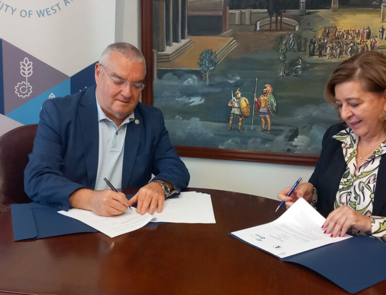 ENAON ΚΑΙ ΠΑΔΑ