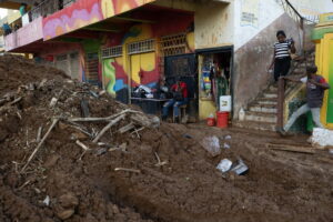 ΤΥΦΩΝΑΣ ΜΕΛΙΣΣΑ