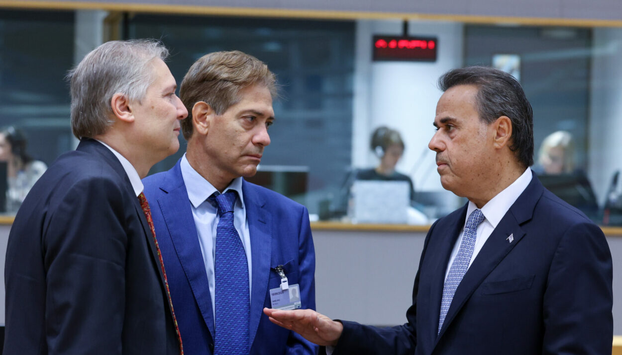 ΣΤΑΥΡΟΣ ΠΑΠΑΣΤΑΥΡΟΥ, ΒΑΡΕΛΙΔΗΣ