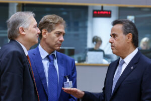 ΣΤΑΥΡΟΣ ΠΑΠΑΣΤΑΥΡΟΥ, ΒΑΡΕΛΙΔΗΣ