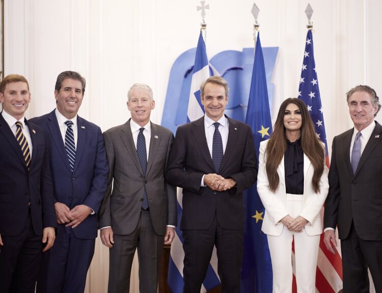 ΜΗΤΣΟΤΑΚΗΣ ΚΡΙΣ ΡΑΙΤ ΝΤΑΓΚ ΜΠΕΡΓΚΑΜ ΗΠΑ