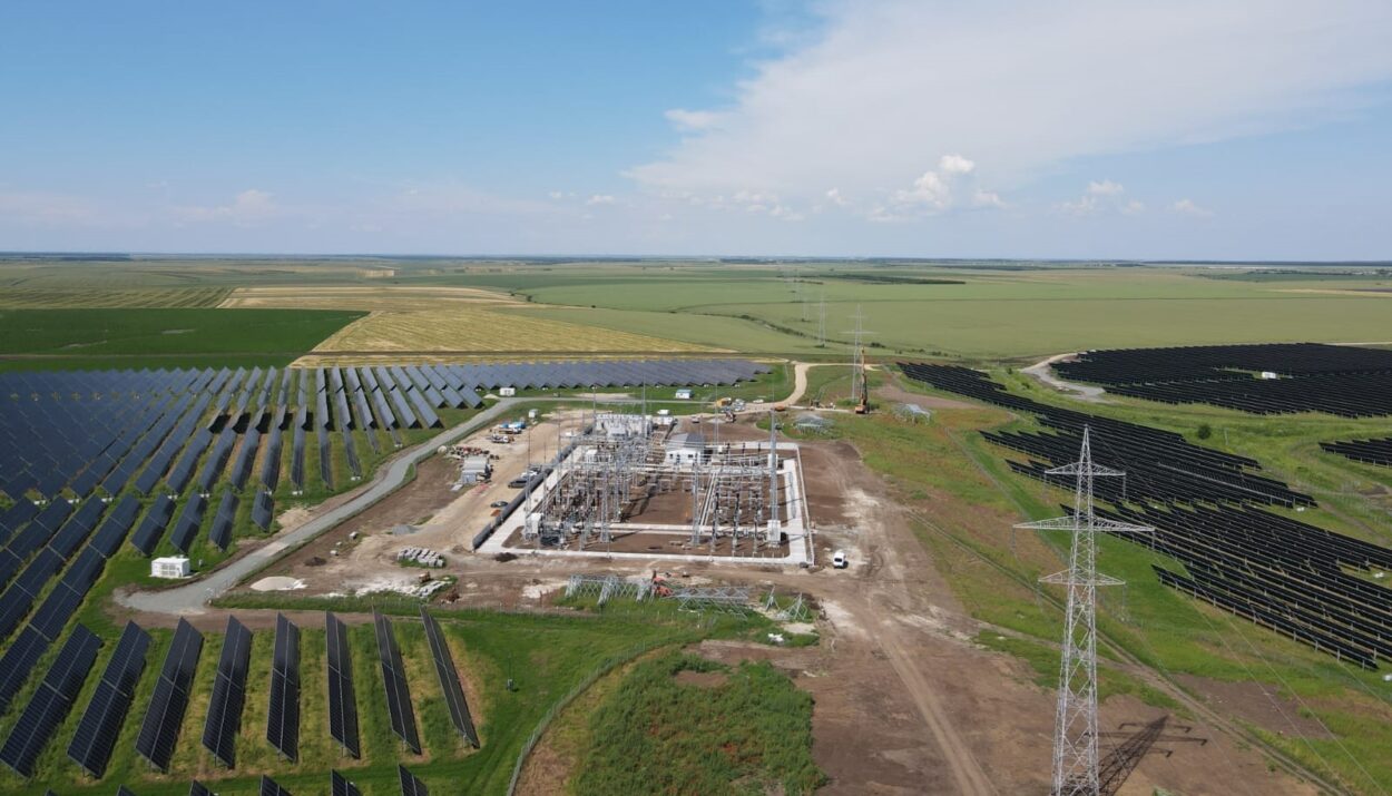 ΦΩΤΟΒΟΛΤΑΙΚΑ ΣΤΗ ΡΟΥΜΑΝΙΑ ΤΗΣ ΔΕΗ