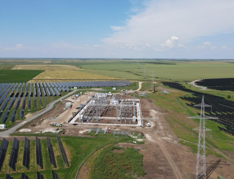 ΦΩΤΟΒΟΛΤΑΙΚΑ ΣΤΗ ΡΟΥΜΑΝΙΑ ΤΗΣ ΔΕΗ