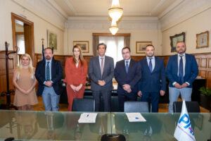 Μνημόνιο Συνεργασίας υπέγραψε η ΡΑΑΕΥ με τη Ρυθμιστική Αρχή Ενέργειας και Υδάτων της Βουλγαρίας © ΡΑΑΕΥ