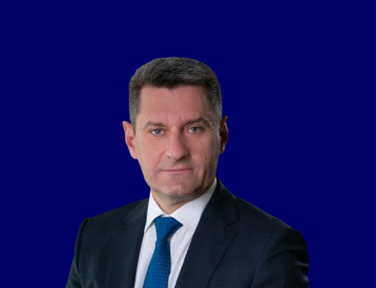 ΒΙΚΤΩΡ ΠΑΠΑΚΩΝΣΤΑΝΤΙΝΟΥ