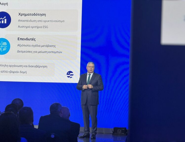 Ο ΑΝΔΡΕΑΣ ΣΙΑΜΙΣΙΗΣ, HELLENIQ ENERGY