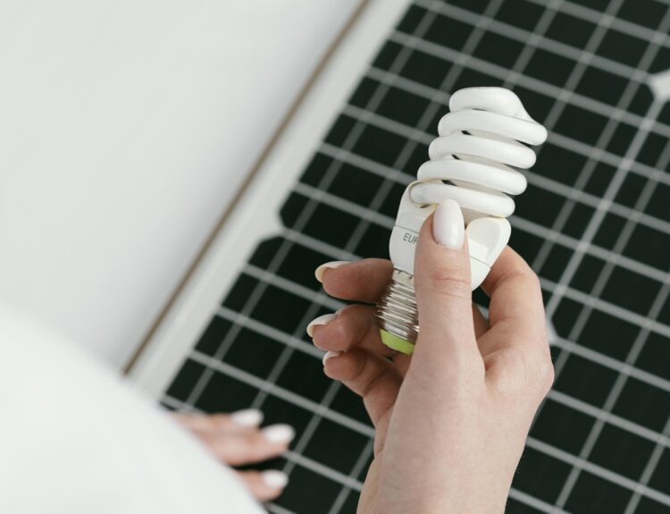 ΕΞΟΙΚΟΝΟΜΗΣΗ