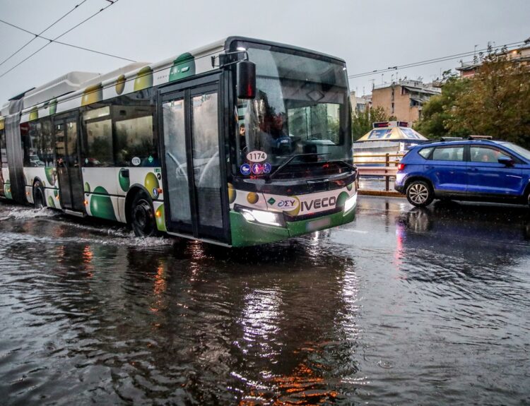 ΚΑΚΟΚΑΙΡΙΑ ΚΑΙ ΙΣΧΥΡΕΣ ΒΡΟΧΟΠΤΩΣΕΙΣ ΣΤΗΝ ΑΘΗΝΑ (ΓΙΑΝΝΗΣ ΠΑΝΑΓΟΠΟΥΛΟΣ / EUROKINISSI)