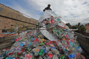 ΑΝΑΚΥΚΛΩΣΗ ΠΛΑΣΤΙΚΩΝ