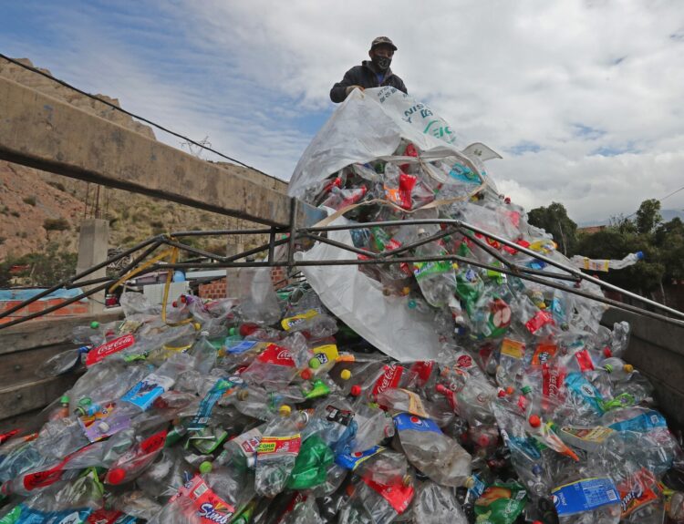 ΑΝΑΚΥΚΛΩΣΗ ΠΛΑΣΤΙΚΩΝ