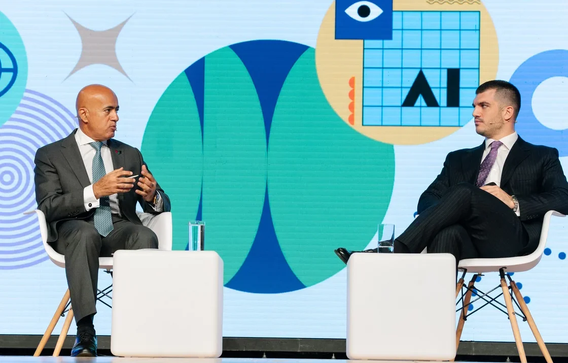 Από αριστερά: H.E. Dr. Ali Al Dhaheri, Ambassador of the United Arab Emirates to the Hellenic Republic - Παύλος Ευθυμίου, Partner Fortune Greece © ΔΤ