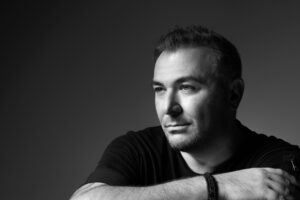 Η Θεσσαλονίκη γιορτάζει με τον Αντώνη Ρέμο και φωτίζεται με συναίσθημα