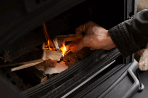 ΘΕΡΜΑΝΣΗ ΜΕ ΚΑΥΣΟΞΥΛΑ