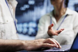 ΕΠΙΧΕΙΡΗΣΕΙΣ, ΣΥΜΒΟΥΛΕΣ