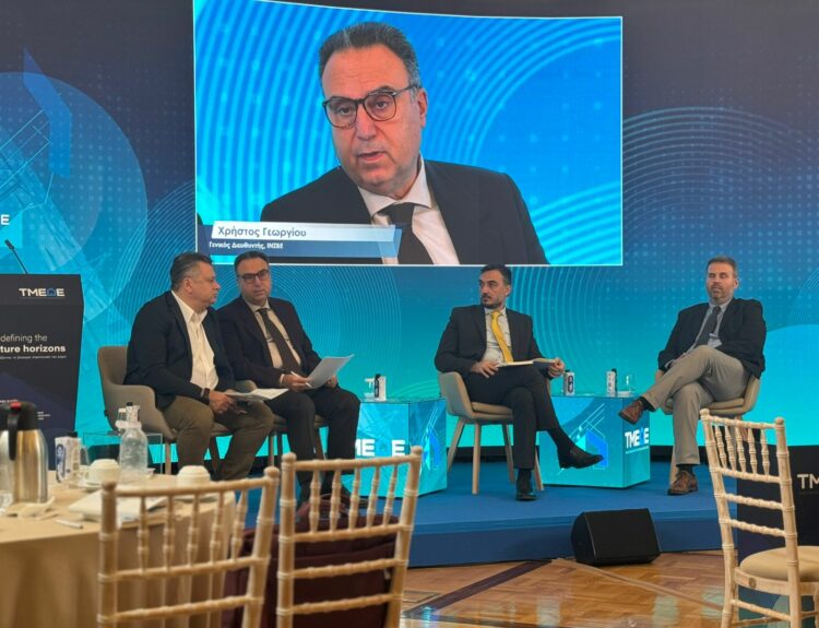 Οι ομιλητές του πάνελ για τις προδιαγραφές και την αντοχή των δομικών υλικών απέναντι στις φυσικές καταστροφές ©energygame.gr