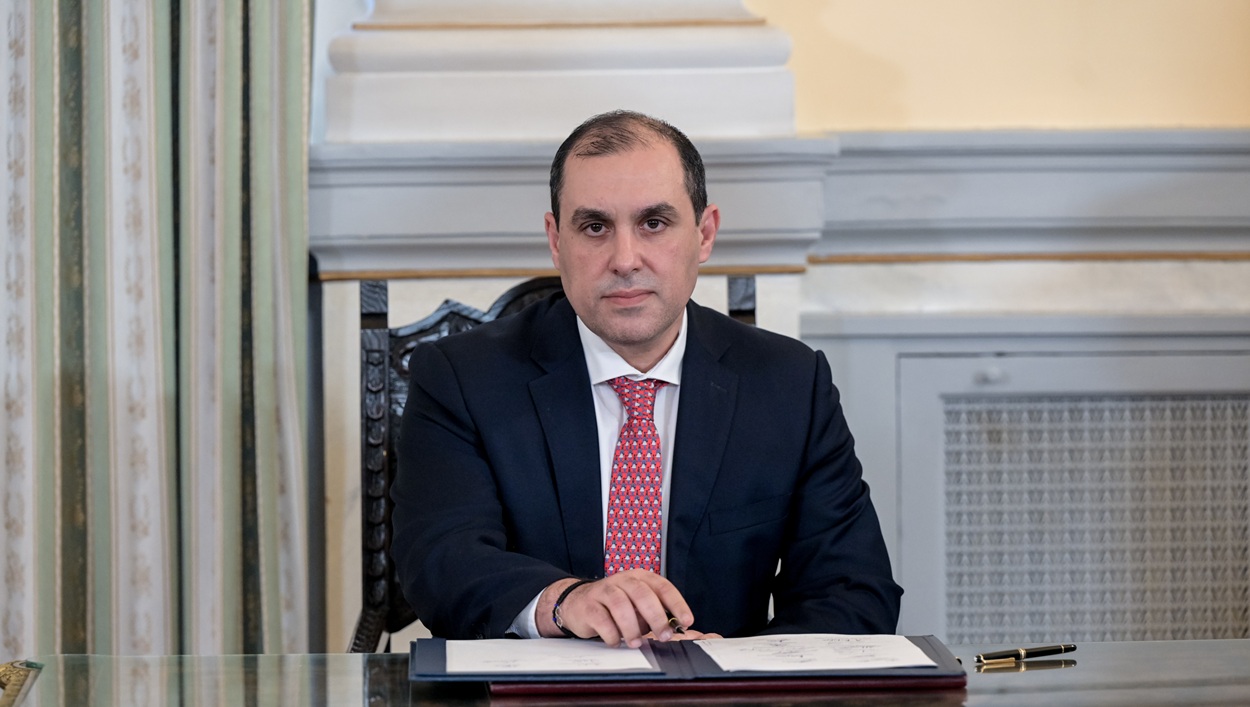 ΚΩΣΤΑΣ ΚΑΤΣΑΦΑΔΟΣ