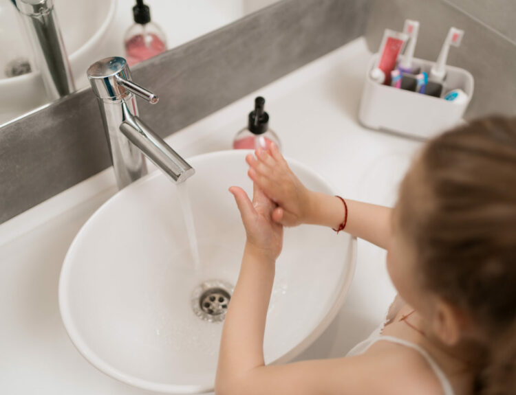 ΒΡΥΣΗ, ΝΕΡΟ