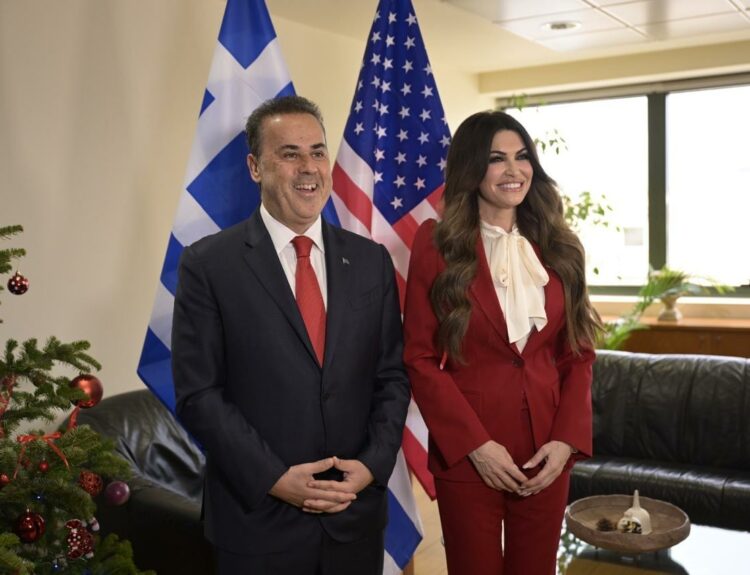 ΣΤΑΥΡΟΣ ΠΑΠΑΣΤΑΥΡΟΥ ΚΙΜΠΕΡΛΙ ΓΚΙΛΦΟΙΛ