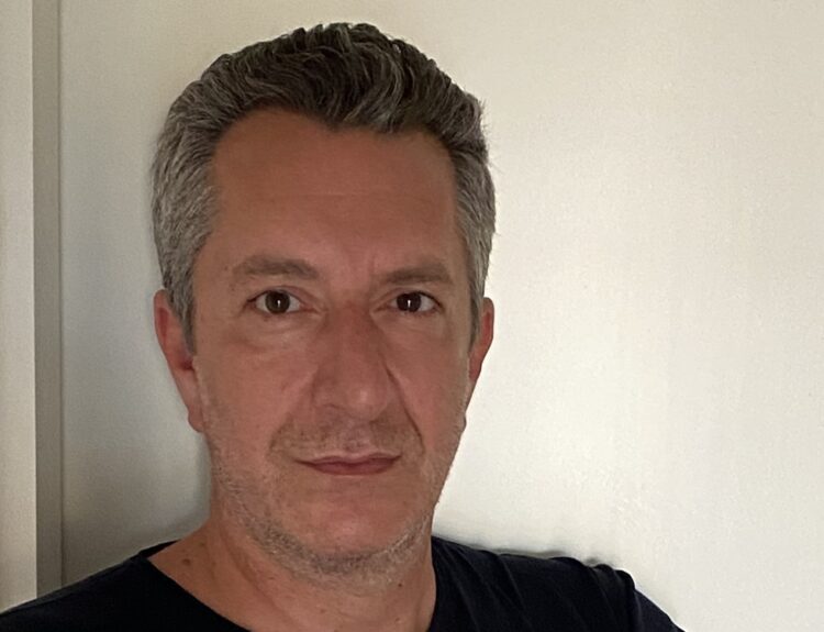 ΠΑΡΑΠΟΛΙΤΙΚΑ