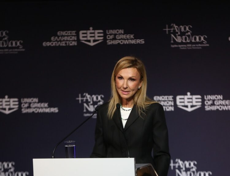 ΜΕΛΙΝΑ ΤΡΑΥΛΟΥ