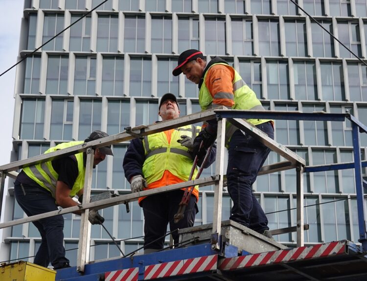 ΑΠΟΜΑΚΡΥΝΣΗ ΤΡΟΛΕΙ